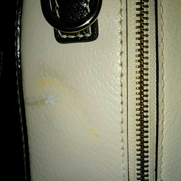 Kate Spade ♠ Wellesley Satchel - Picture 5 of 8